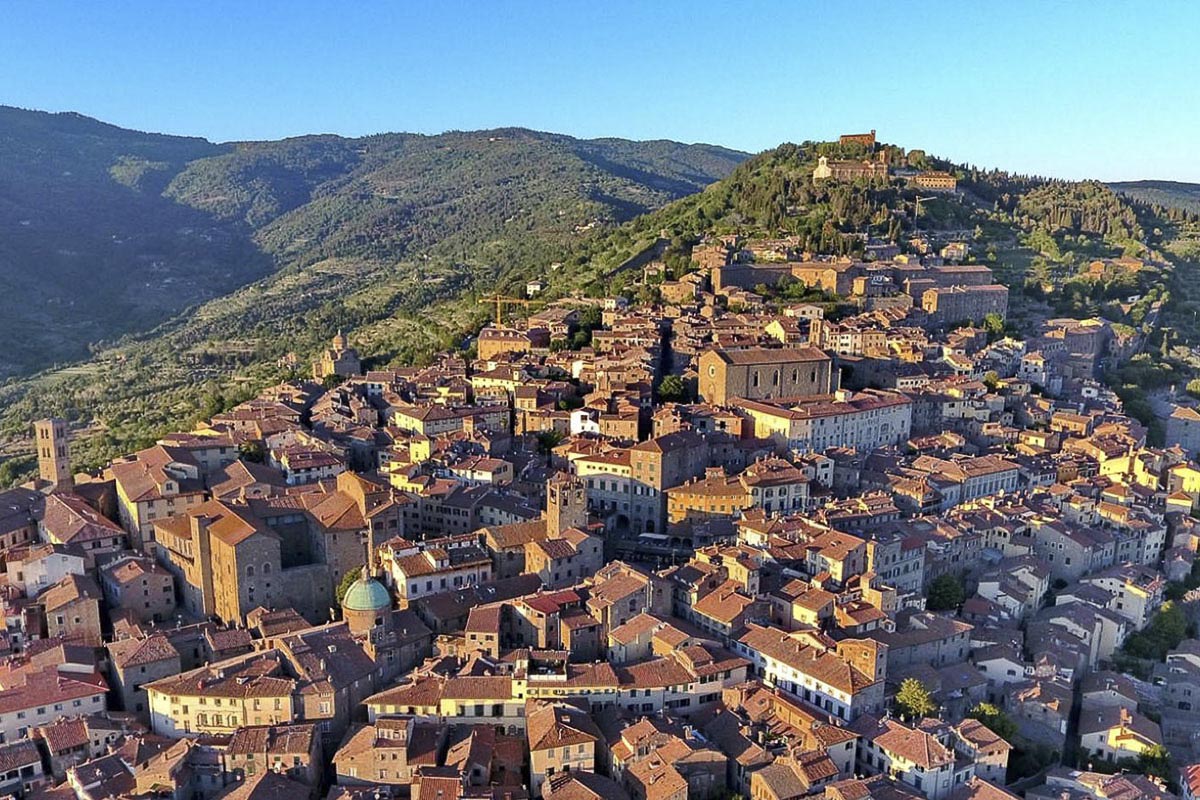 Il paesaggio tra Valiano e Cortona